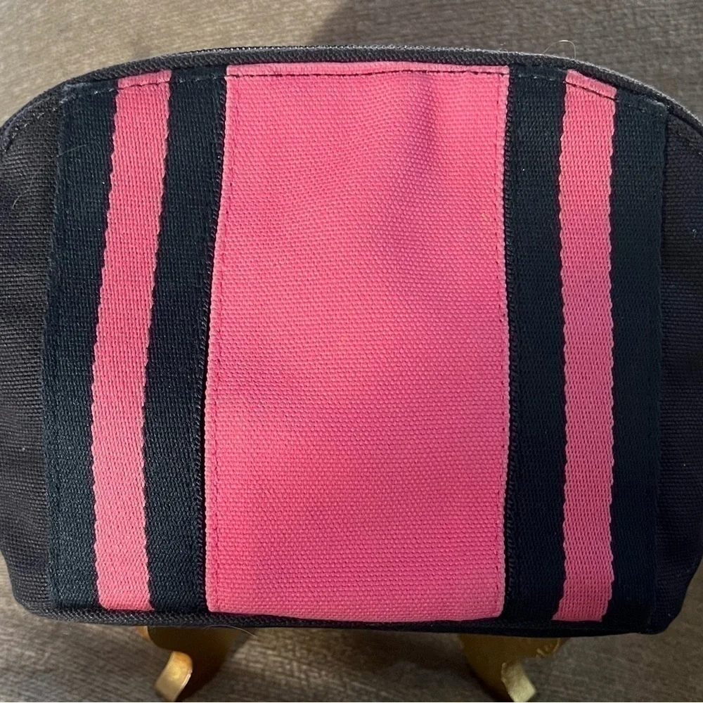 Vera Bradley cosmetic piece
